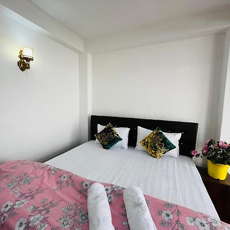 Shalom Inn Home Stay ダージリン エクステリア 写真