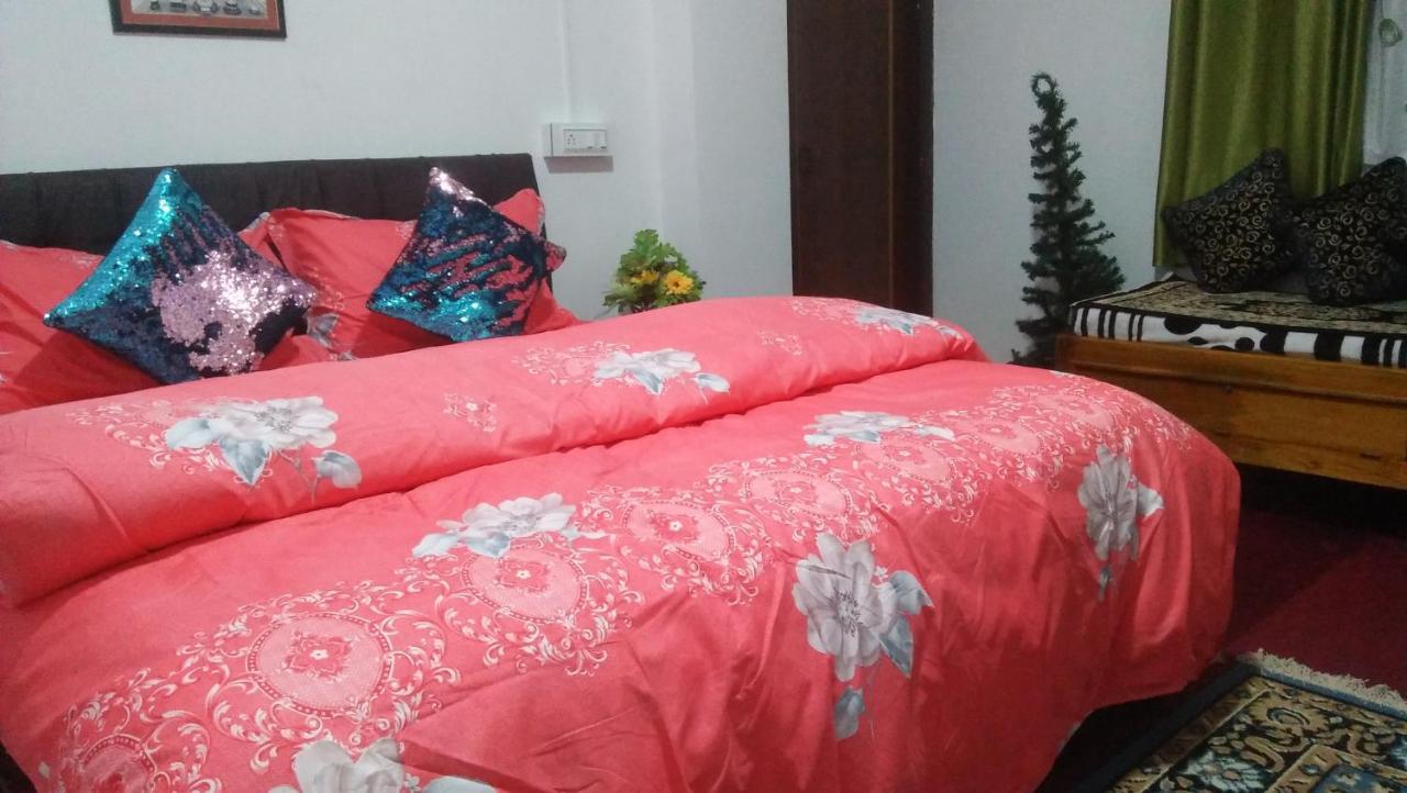 Shalom Inn Home Stay ダージリン エクステリア 写真