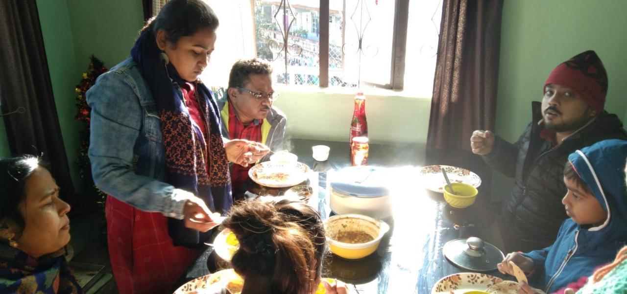 Shalom Inn Home Stay ダージリン エクステリア 写真