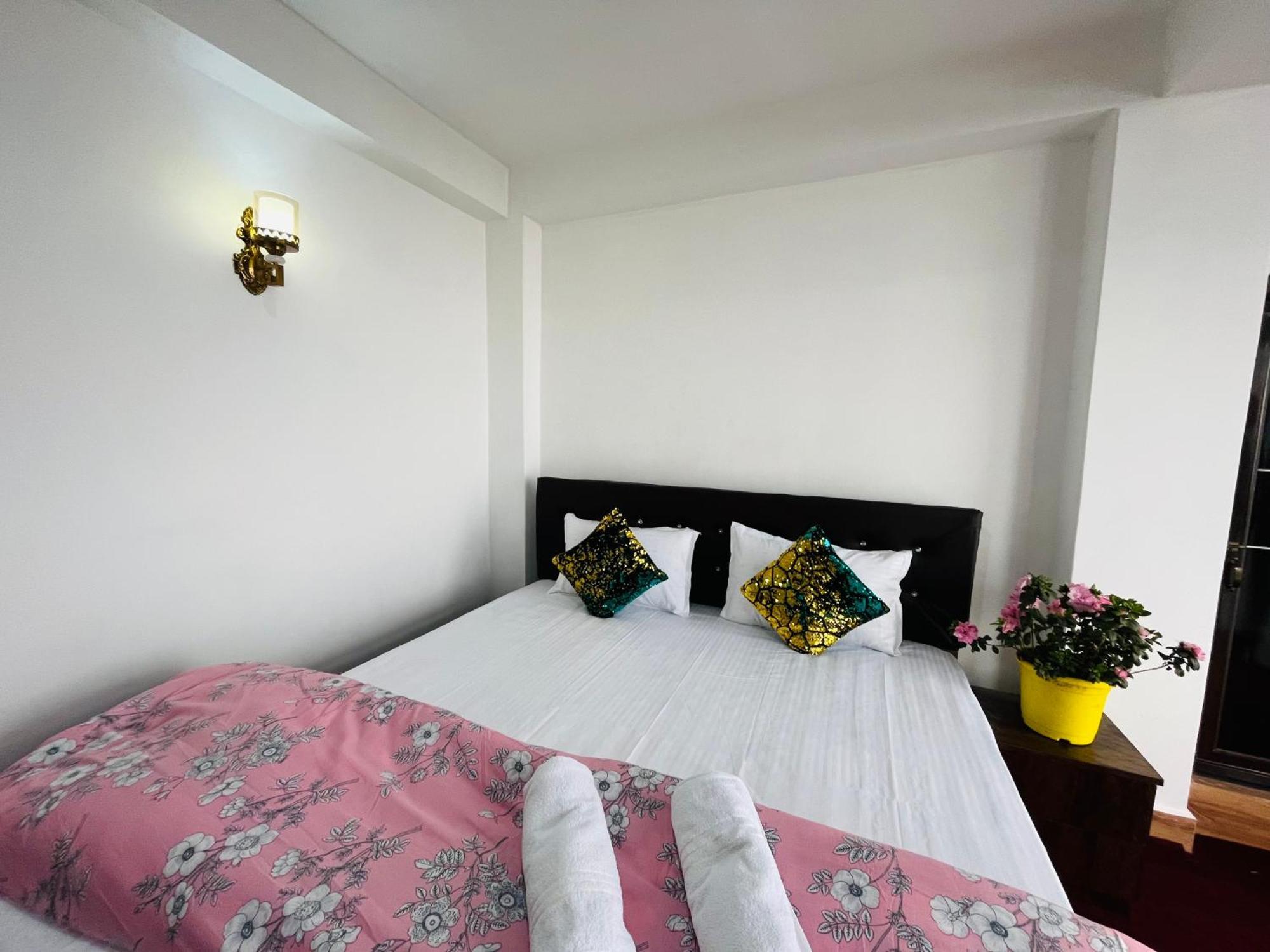 Shalom Inn Home Stay ダージリン エクステリア 写真