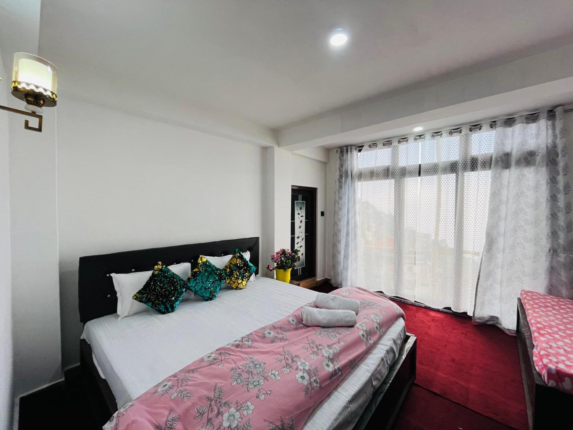 Shalom Inn Home Stay ダージリン エクステリア 写真