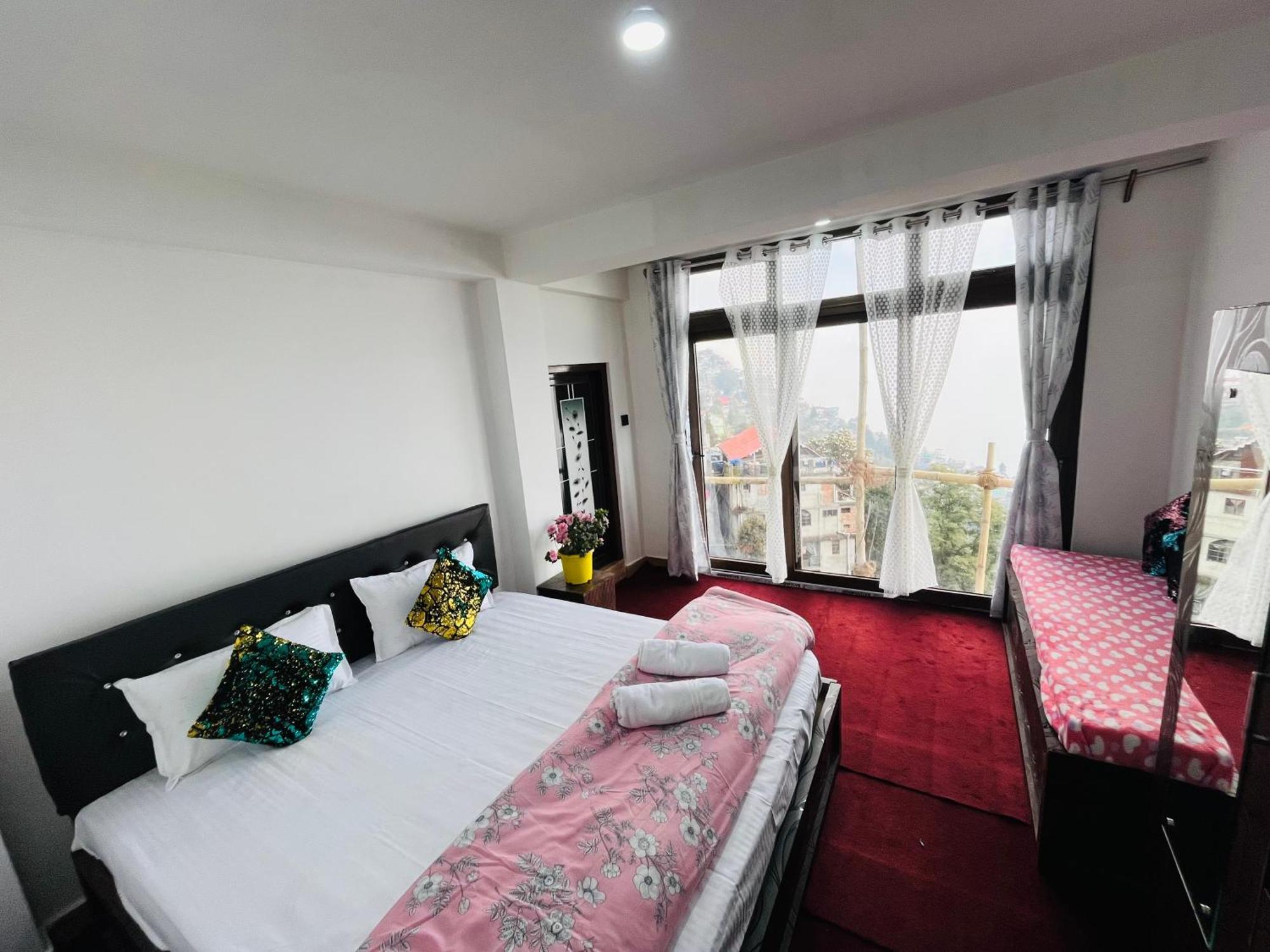 Shalom Inn Home Stay ダージリン エクステリア 写真