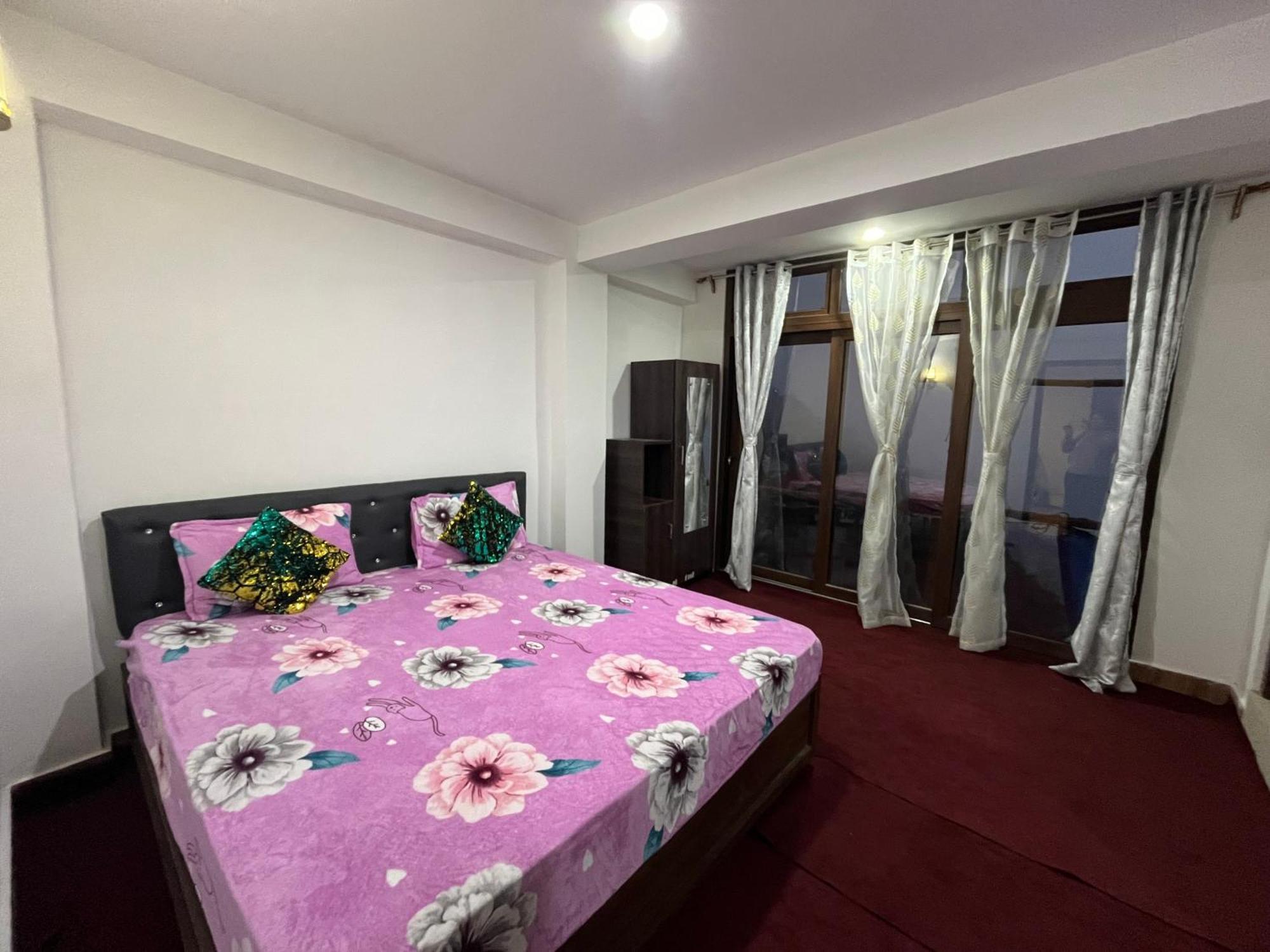 Shalom Inn Home Stay ダージリン エクステリア 写真
