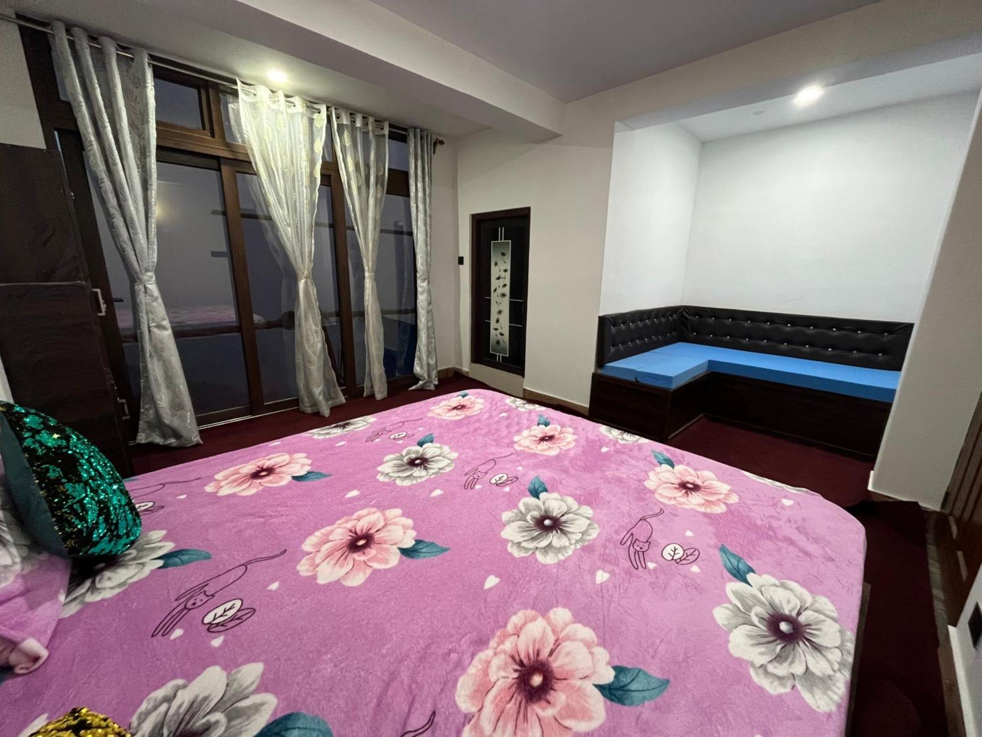 Shalom Inn Home Stay ダージリン エクステリア 写真