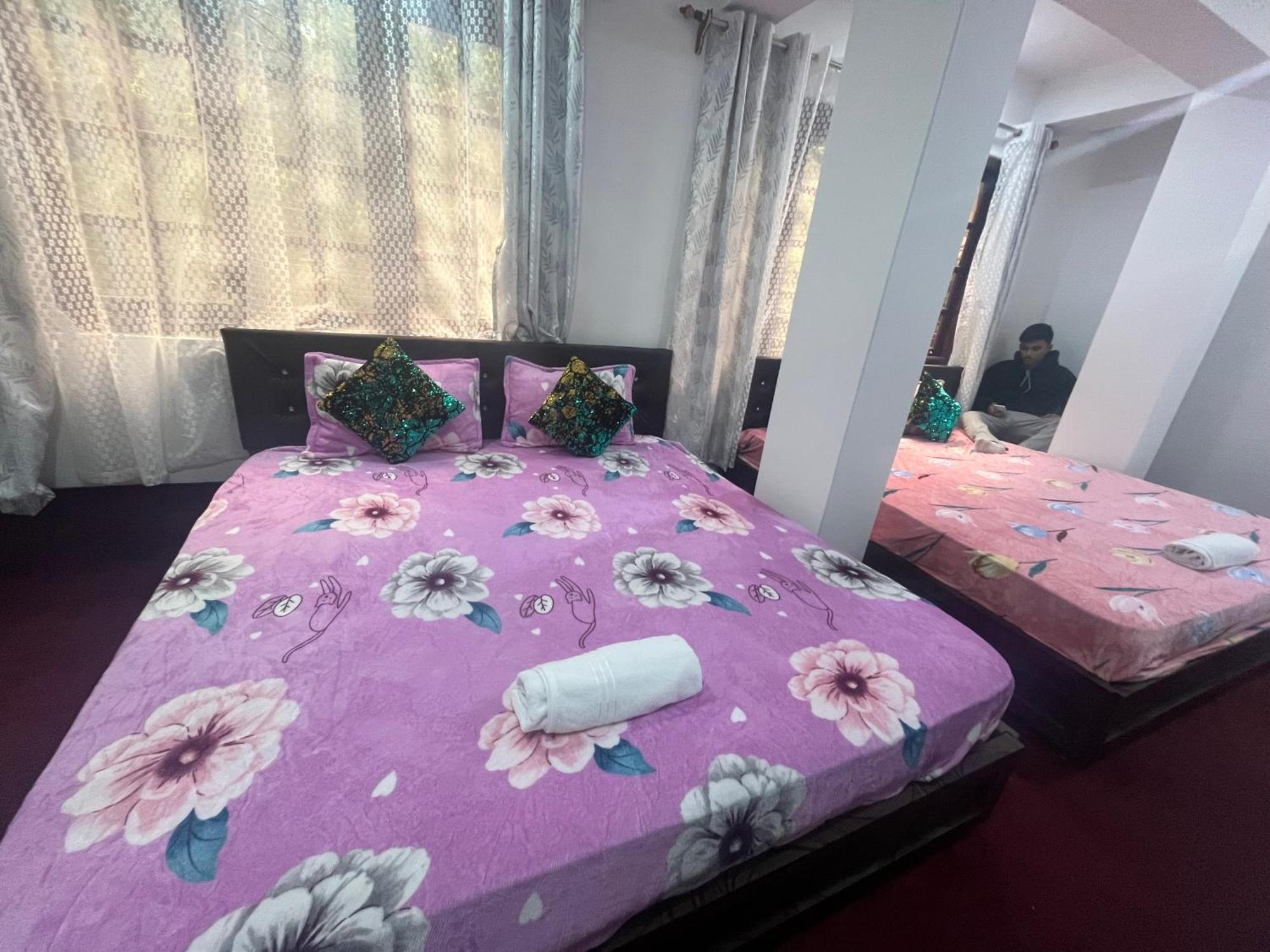 Shalom Inn Home Stay ダージリン エクステリア 写真